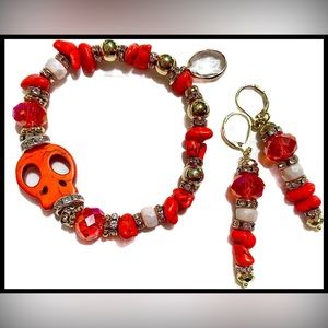 Beaded Halloween themed jewelry. Bracelet and earrings 2pc set